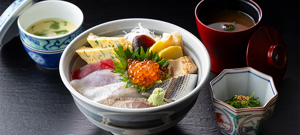 【平日限定ランチ】日本料理「さくら」選べる御膳~さくら特製秋の天丼、豊洲市場直送海鮮丼、黒毛和牛~