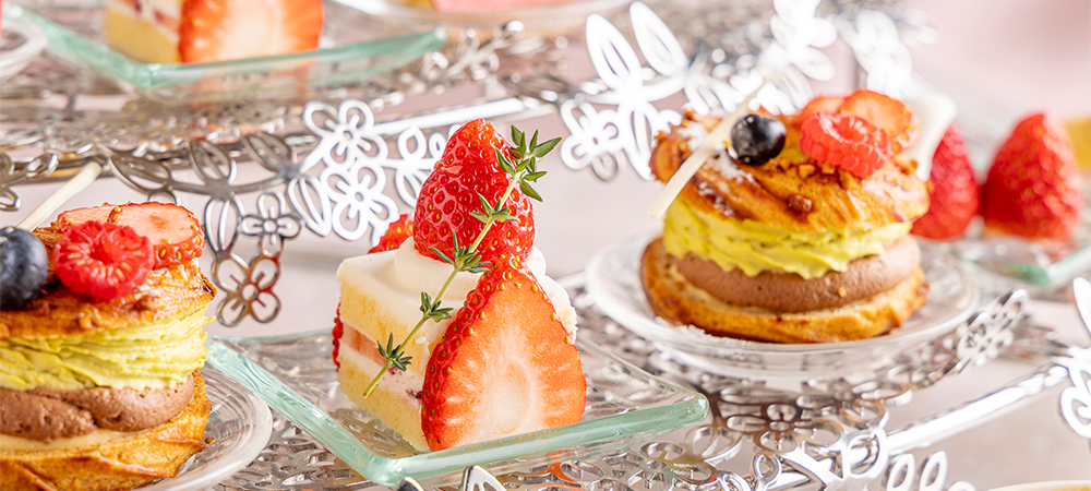 春を彩る、いちごスイーツの饗宴「ストロベリーアフタヌーンティー」