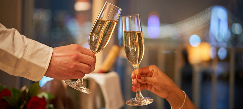 【レインボーブリッジ側ルーム確約】煌めく夜景をカップルで楽しむ★クリスマスディナーコース＆ケーキ付ステイプラン