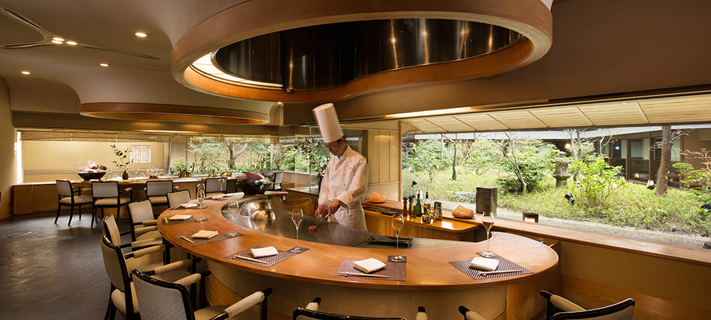 鉄板焼「さくら」